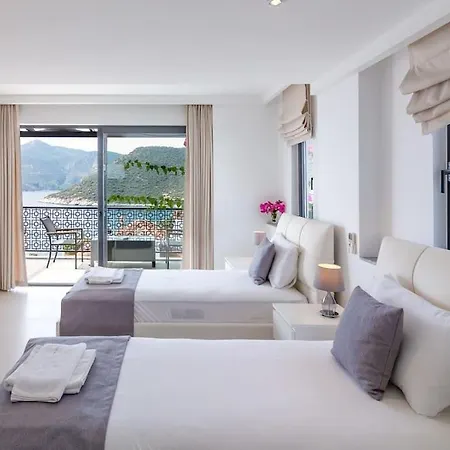 Stunning In With Pool And Sea Vistas
