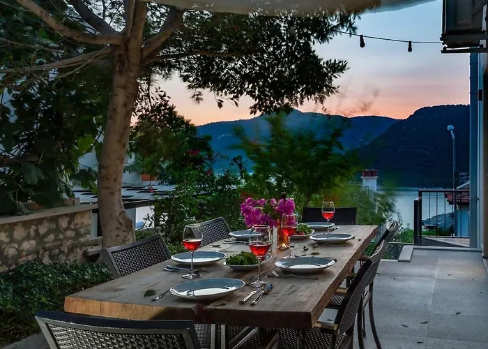 فيلة Stunning In With Pool And Sea Vistas *