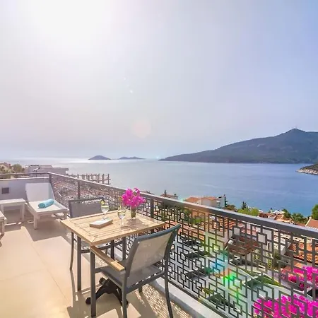 Stunning In With Pool And Sea Vistas Villa *