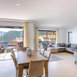 Stunning In With Pool And Sea Vistas *