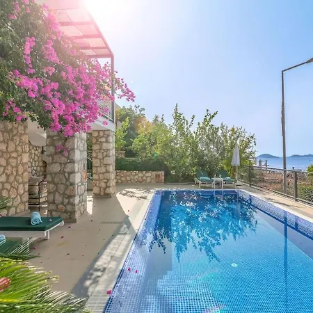 Stunning In With Pool And Sea Vistas Villa